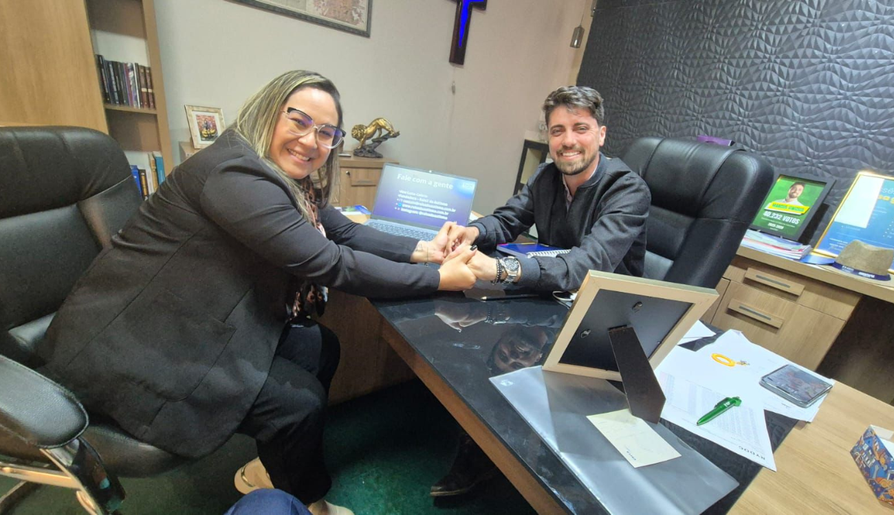 Agradecimento ao Prefeito Marcus Vinicius pela parceria em potencial com a RaioX do Autismo em Valparaíso de Goiás